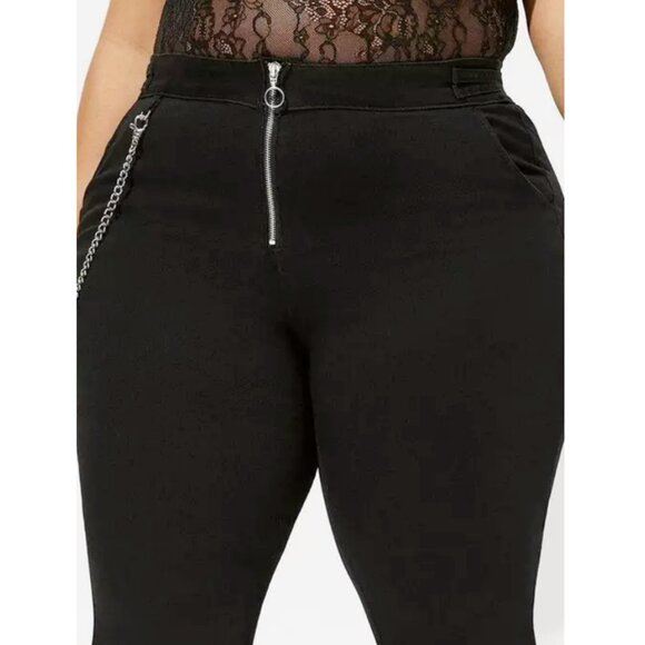 NWT Torrid Black Perfect Super Flare Super Soft Denim Mid-Rise Jean 20 - Picture 4 of 12